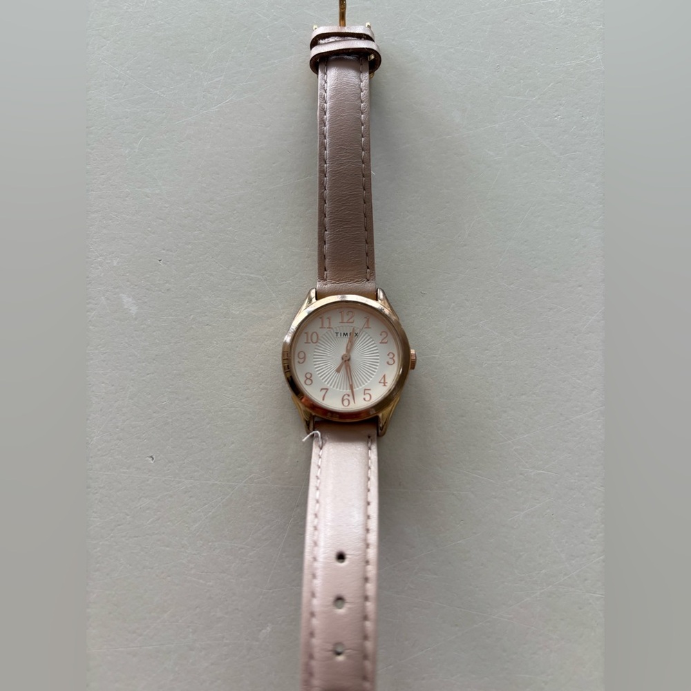 Timex Pink Watch - Picture 2 of 7